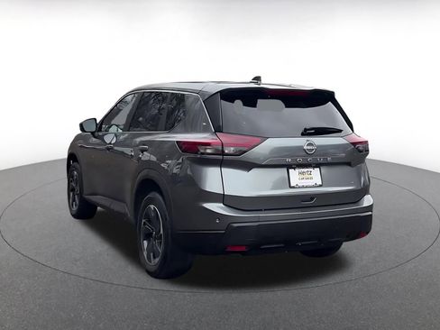 Used 2025 Nissan Rogue SV image 11