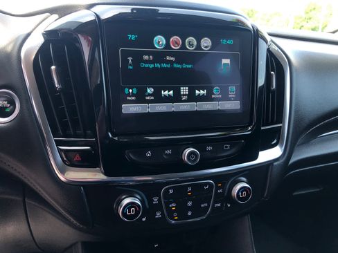 Used 2018 Chevrolet Traverse LT AWD/4WD image 19