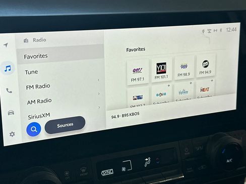 Used 2024 Toyota Grand Highlander XLE image 23