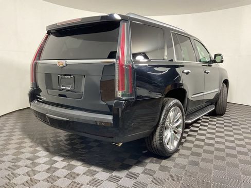 Used 2019 Cadillac Escalade Luxury AWD/4WD image 20