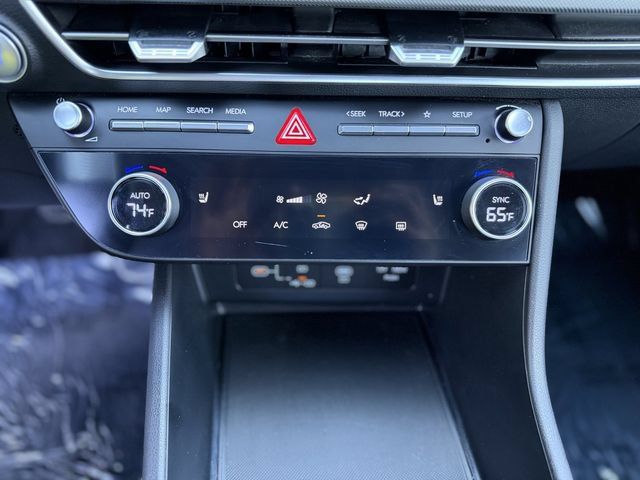 Used 2025 Hyundai Sonata SEL FWD image 19