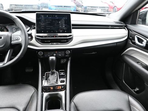 Used 2024 Jeep Compass Limited AWD/4WD image 22