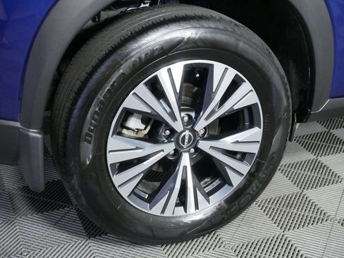 Used 2023 Nissan Rogue SV AWD/4WD image 11