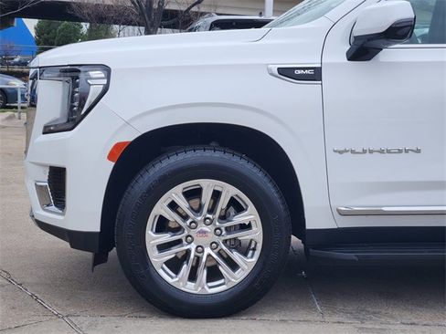 Used 2021 GMC Yukon SLT w/ SLT Luxury Package image 5