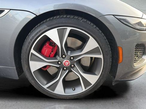 Used 2022 Jaguar F-TYPE Convertible RWD image 18