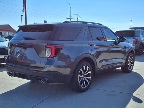 Used 2020 Ford Explorer ST w/ Premium Technology Package image 3