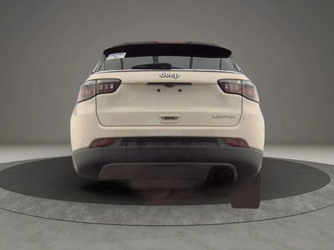 Used 2019 Jeep Compass Limited FWD image 7