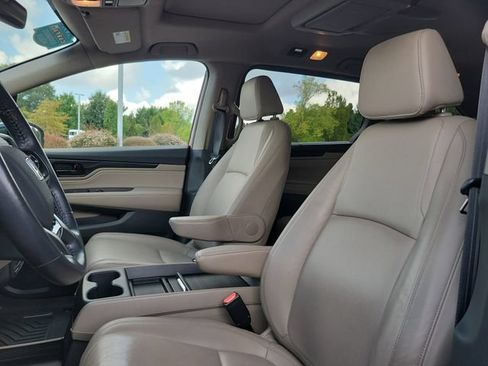 Certified 2024 Honda Odyssey Touring image 14