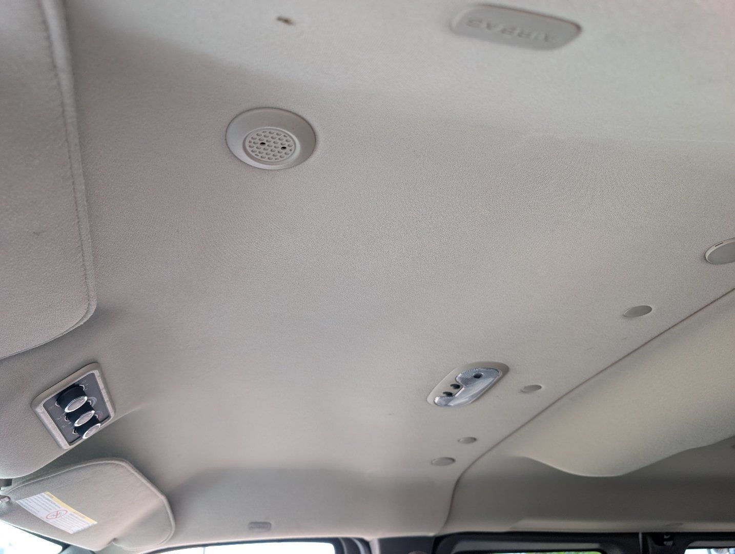 Used 2019 Chevrolet Express 2500 LT w/ LT Preferred Equipment Group RWD image 22