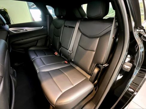 Used 2022 Cadillac XT5 Luxury image 38