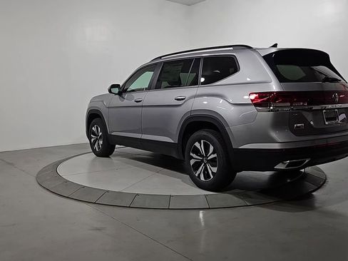 New 2026 Volkswagen Atlas SE image 3