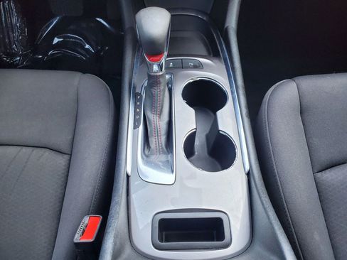 Used 2021 Chevrolet Malibu RS image 34