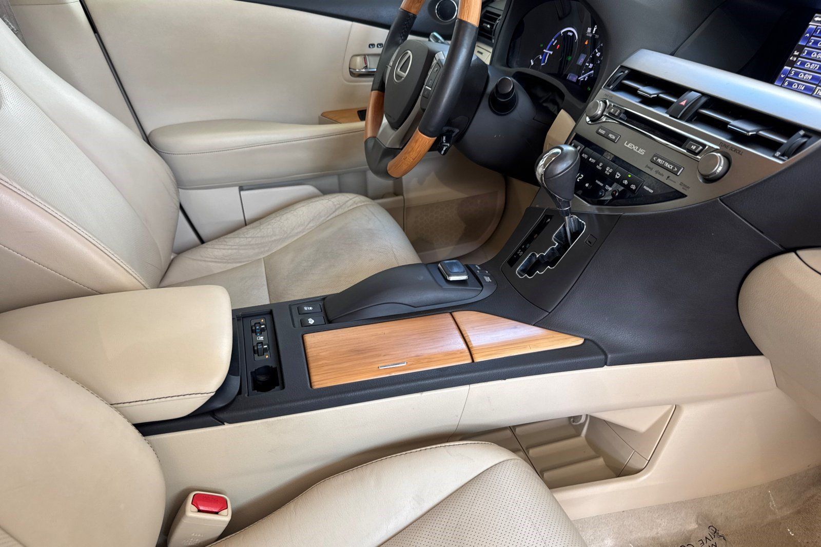 Used 2015 Lexus RX 450h AWD image 20
