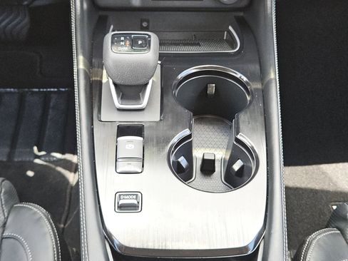 Certified 2025 Nissan Rogue Platinum w/ Platinum Premium Package FWD image 20