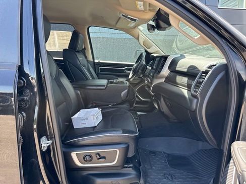 Used 2021 RAM 1500 Laramie AWD/4WD image 9