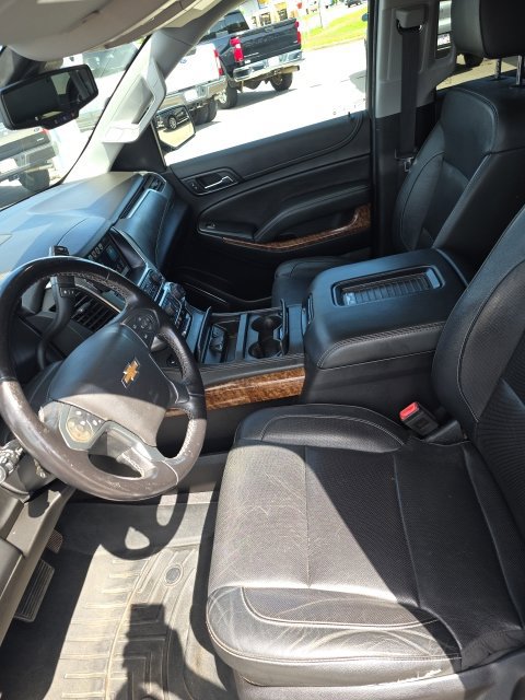 Used 2019 Chevrolet Suburban Premier RWD image 21