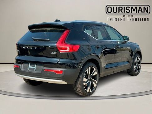 New 2025 Volvo XC40 B5 Ultra w/ Climate Package image 7
