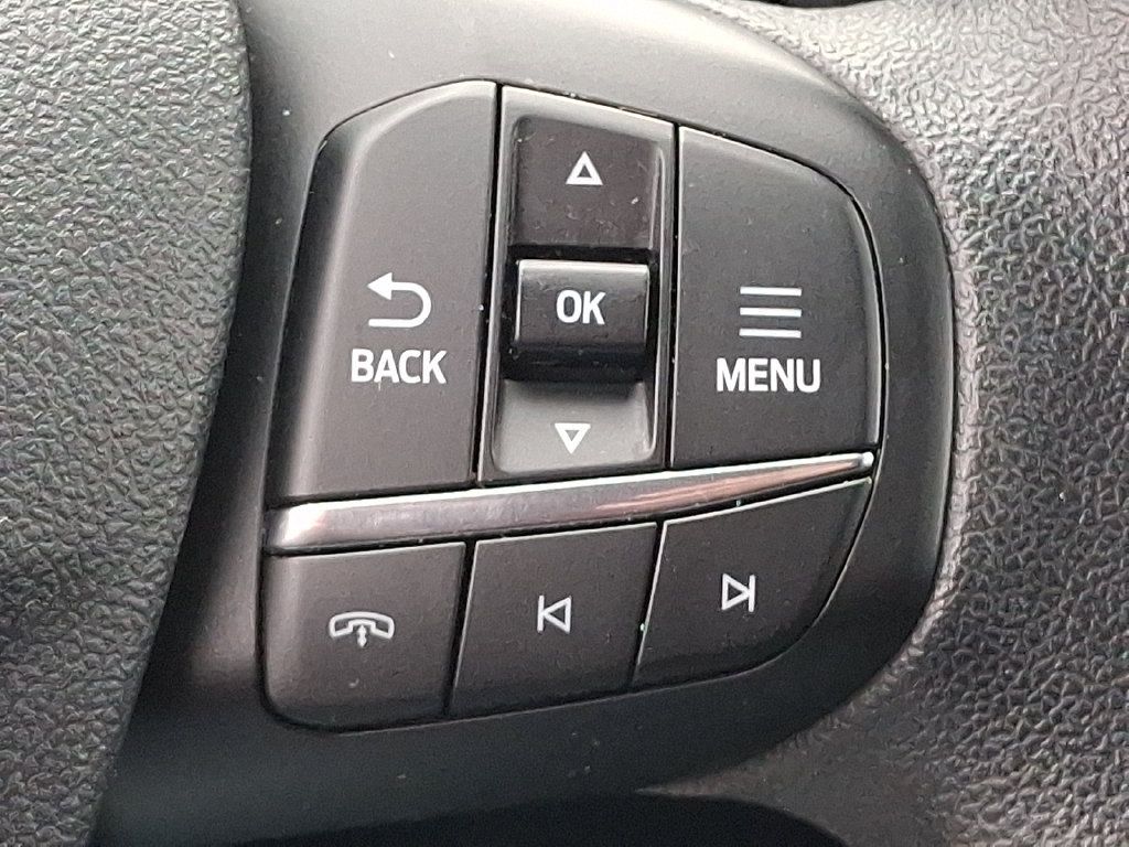 Used 2025 Ford Escape Active AWD/4WD image 22