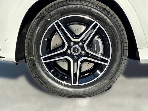 New 2026 Mercedes-Benz GLE 450 4MATIC image 12
