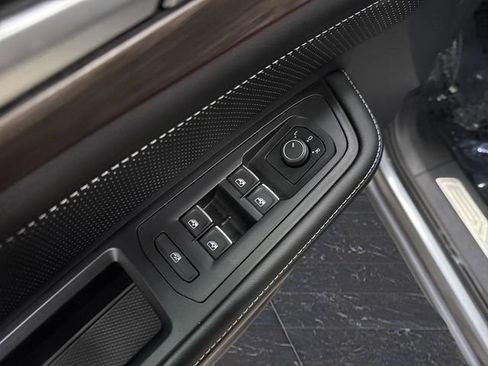 Used 2024 Volkswagen Atlas SEL image 29