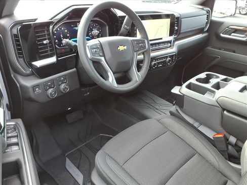 New 2026 Chevrolet Silverado 1500 LT image 8