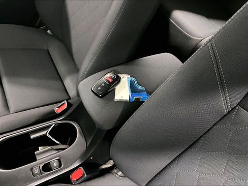 Used 2024 Toyota Corolla LE w/ LE Convenience Package image 29