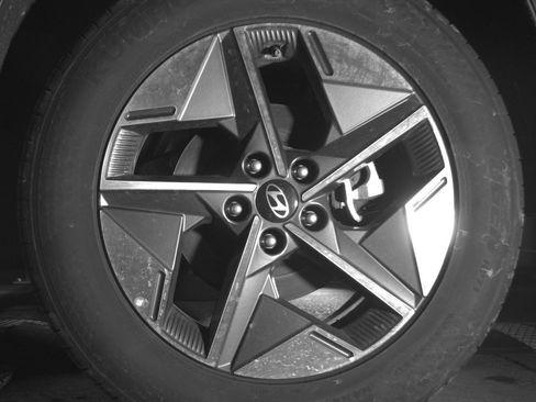 Used 2025 Hyundai Tucson SEL image 13