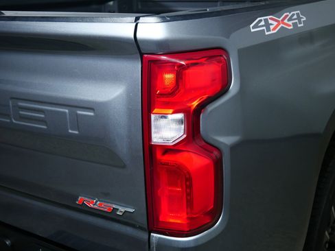 Used 2020 Chevrolet Silverado 1500 RST w/ All-Star Edition image 17