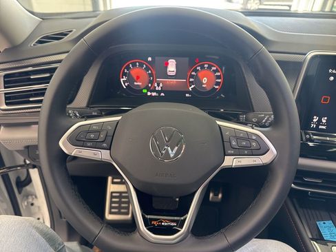 New 2026 Volkswagen Atlas Peak Edition AWD/4WD image 22