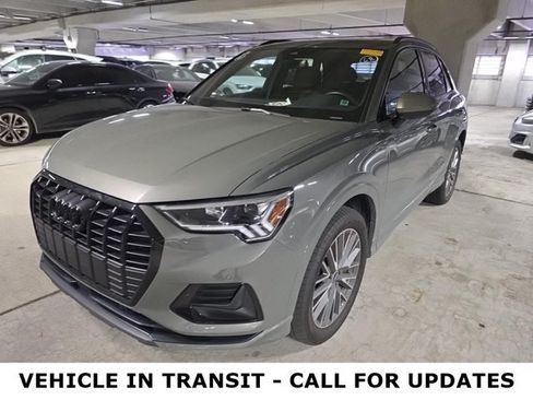 Used 2023 Audi Q3 2.0T Premium w/ Convenience Package AWD/4WD image 1