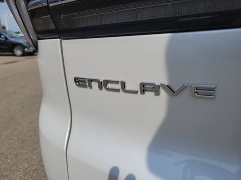 Used 2025 Buick Enclave Avenir w/ Super Cruise Package FWD image 7