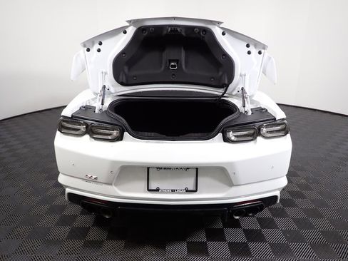 Used 2022 Chevrolet Camaro SS w/ LPO, Ground Effects Package RWD image 16