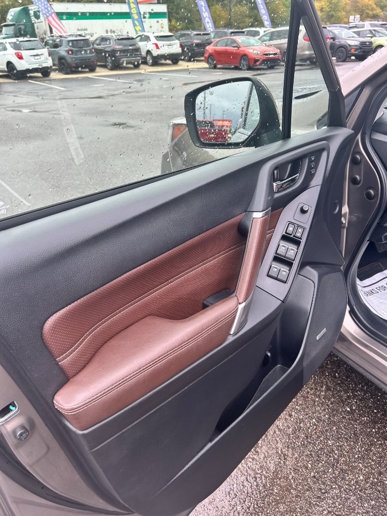 Used 2018 Subaru Forester 2.5i Touring AWD/4WD image 8