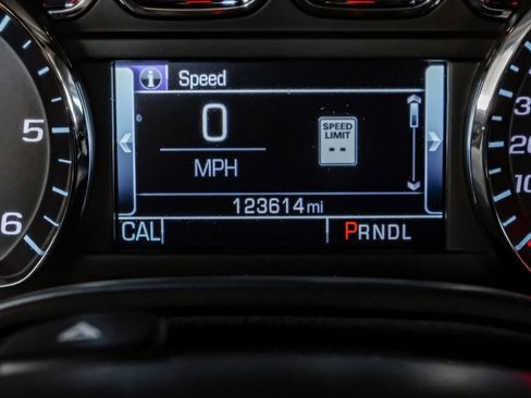 Used 2019 GMC Yukon SLT w/ Open Road Package image 19