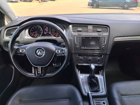 Used 2017 Volkswagen Golf Alltrack SE AWD/4WD image 18