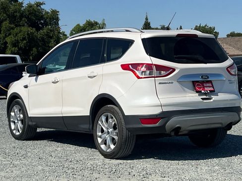 Used 2014 Ford Escape Titanium w/ Equipment Group 401A FWD image 7