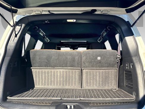 Used 2020 Nissan Armada Platinum w/ Platinum Reserve Package image 20