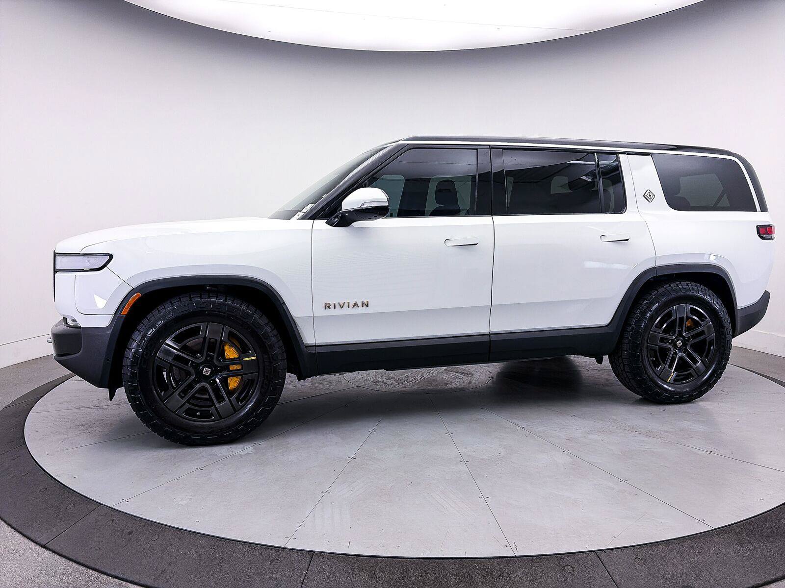 Used 2022 Rivian R1S Launch Edition Quad AWD/4WD image 40