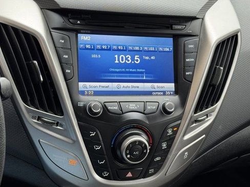 Used 2012 Hyundai Veloster image 27