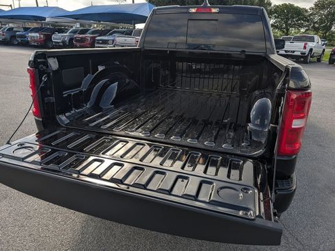 Used 2025 RAM 1500 Laramie w/ Laramie Southwest Edition AWD/4WD image 29