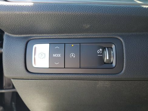 New 2026 Chevrolet Traverse LT w/ Midnight/Sport Edition FWD image 24