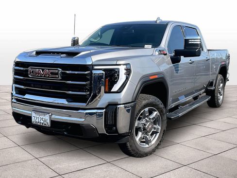 Used 2025 GMC Sierra 2500 SLT AWD/4WD image 1