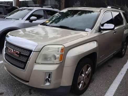Used 2014 GMC Terrain SLT FWD image 2