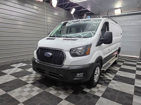 Used 2023 Ford Transit 250 Low Roof w/ Exterior Upgrade Package RWD image 35