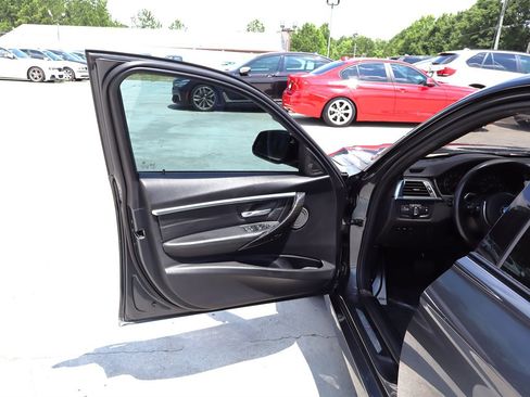 Used 2018 BMW 340i Sedan RWD image 36