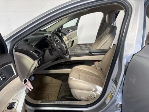 Used 2017 Lincoln MKZ Select w/ Technology Package AWD/4WD image 23