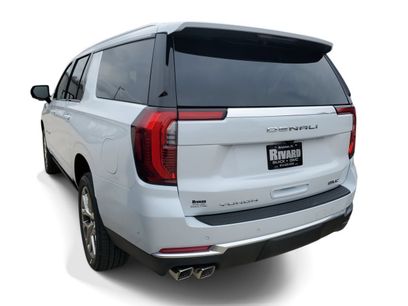 New 2026 GMC Yukon XL Denali w/ Sun & Power Step Package