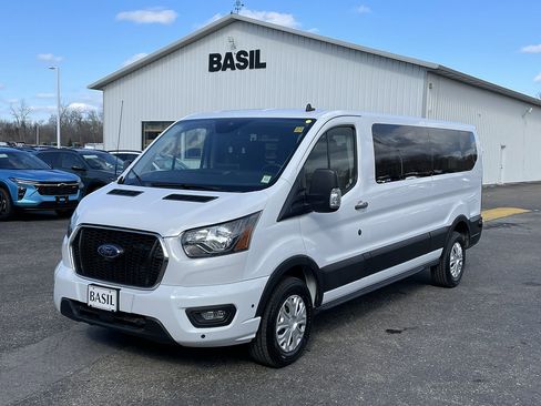 Used 2024 Ford Transit 350 XLT RWD image 4