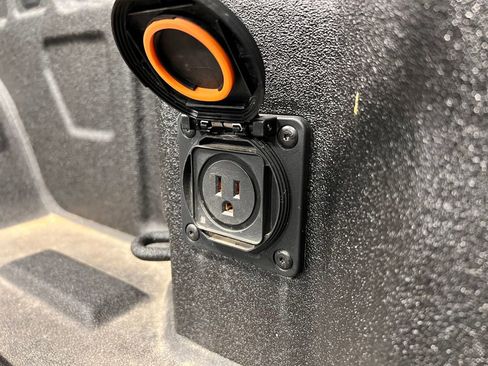 Used 2023 Chevrolet Silverado 1500 LTZ w/ Technology Package image 26