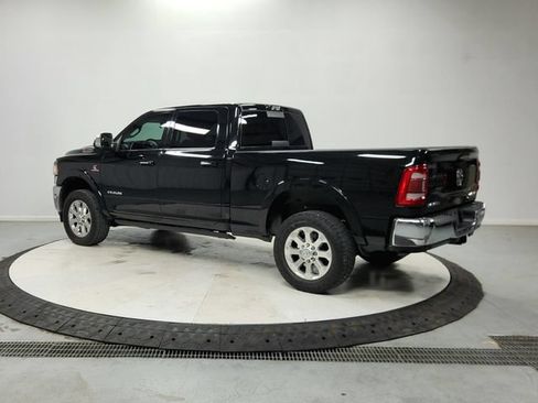 Used 2022 RAM 3500 Laramie AWD/4WD image 6